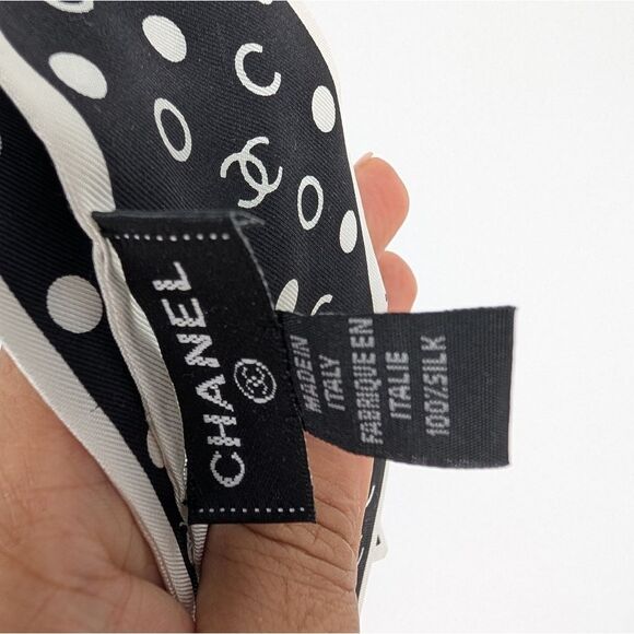 Black and White Polka Dot Tie Twelly - Picture 3 of 4